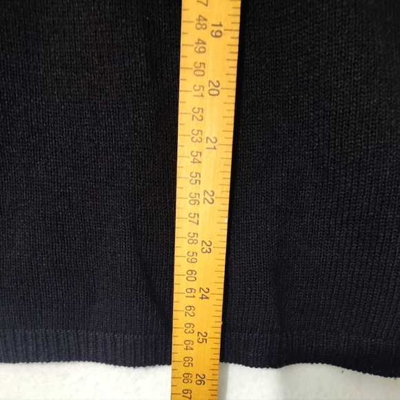 Laura Petites By Alyzie Long Sleeve Women's V Neck 5 Button 🖤 Sweater Size 10 - Picture 6 of 6